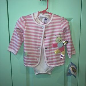 NWT Taggies caterpillar outfit 2 piece